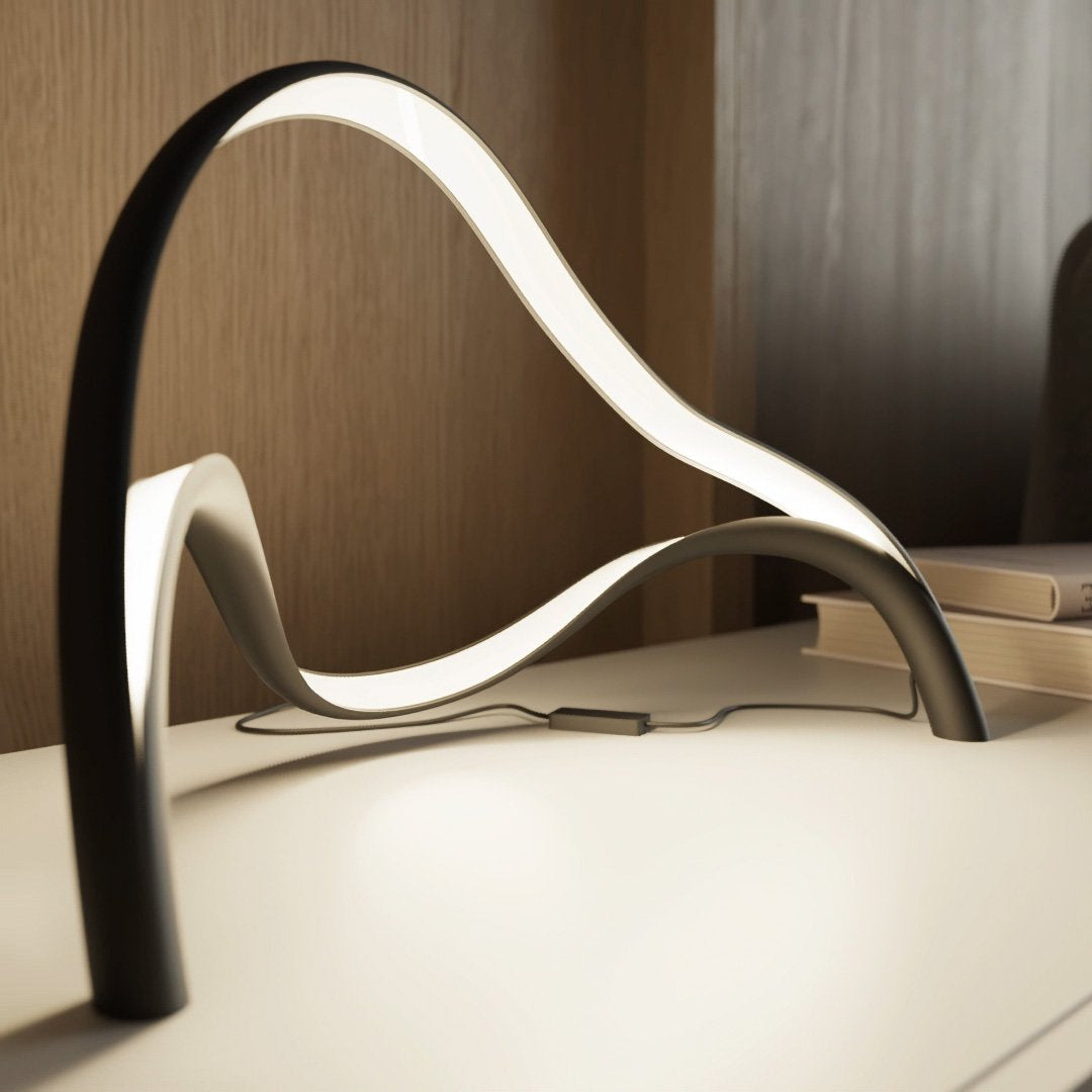 Bordlampe med buet lysbue i sort metall og integrert LED, Svart og hvit