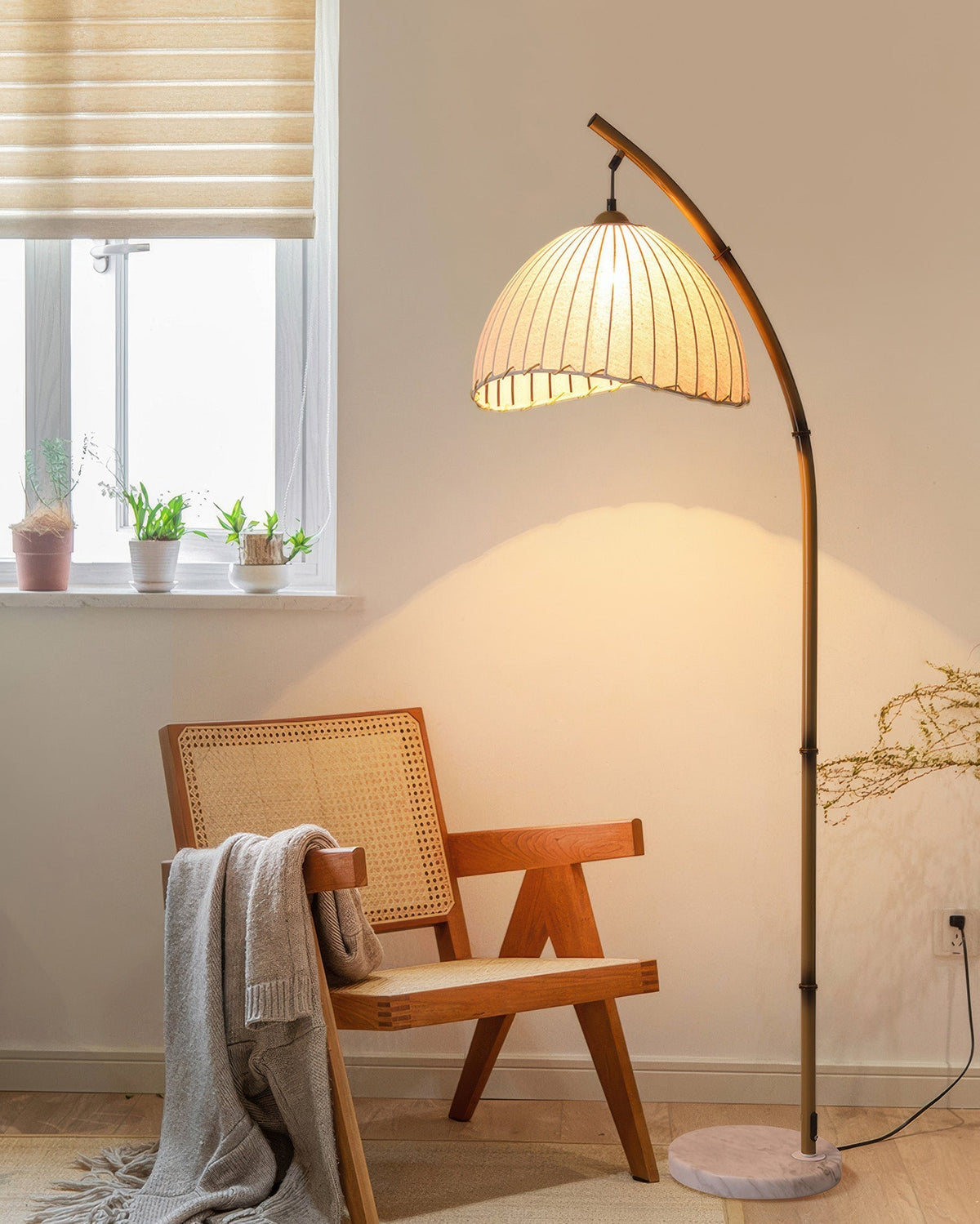 Gulvlampe i bambus - zenstil med dimmefunksjon