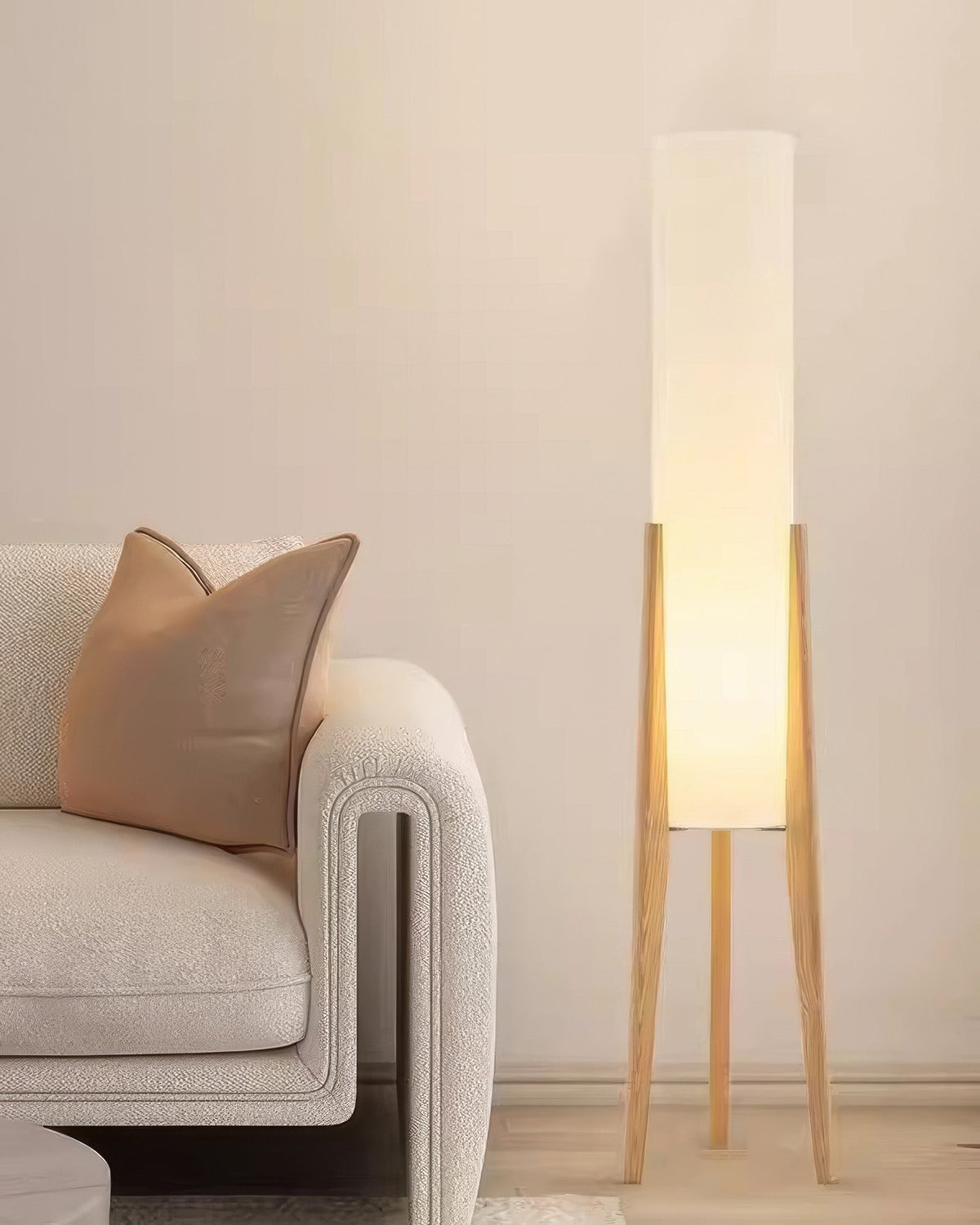 Gulvlampe med LED i massivt tre - wabi-sabi-stil