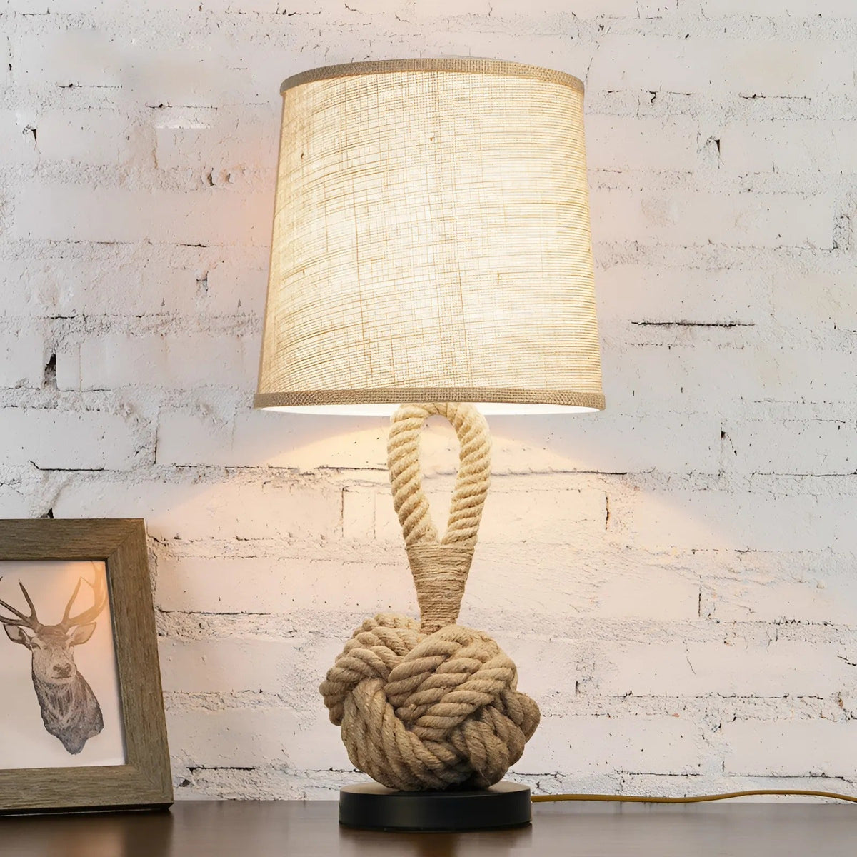 Bordlampe med hampetau og linskjerm - rustikk kyststil