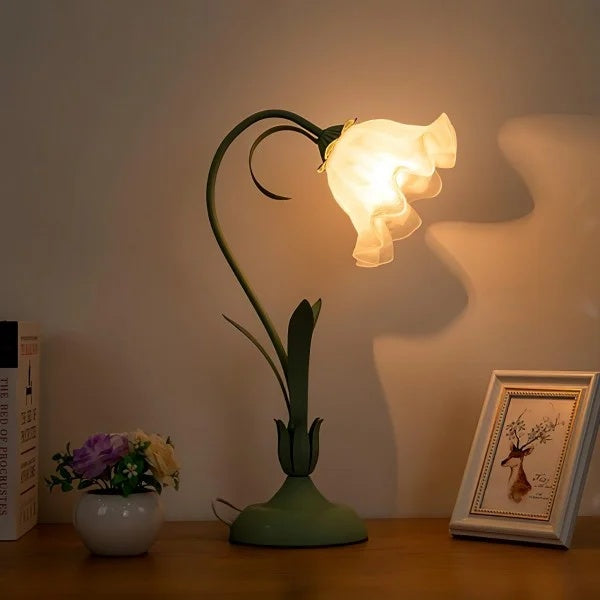 Bordlampe med blomsterdesign i metall og akryl - fransk vintagestil