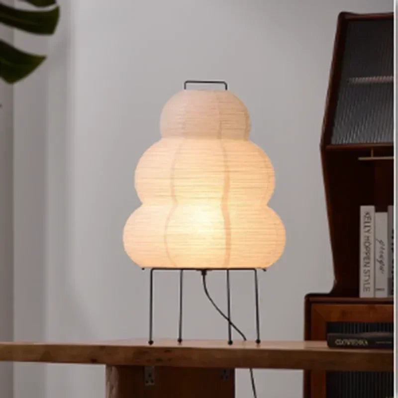 Gulvlampe med LED - japanskinspirert minimalistisk design