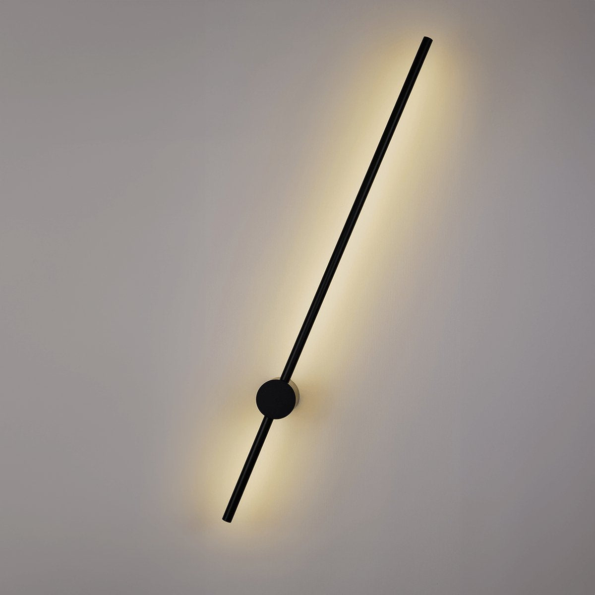 LED vegglampe i sort aluminium som slank lyslist, Svart
