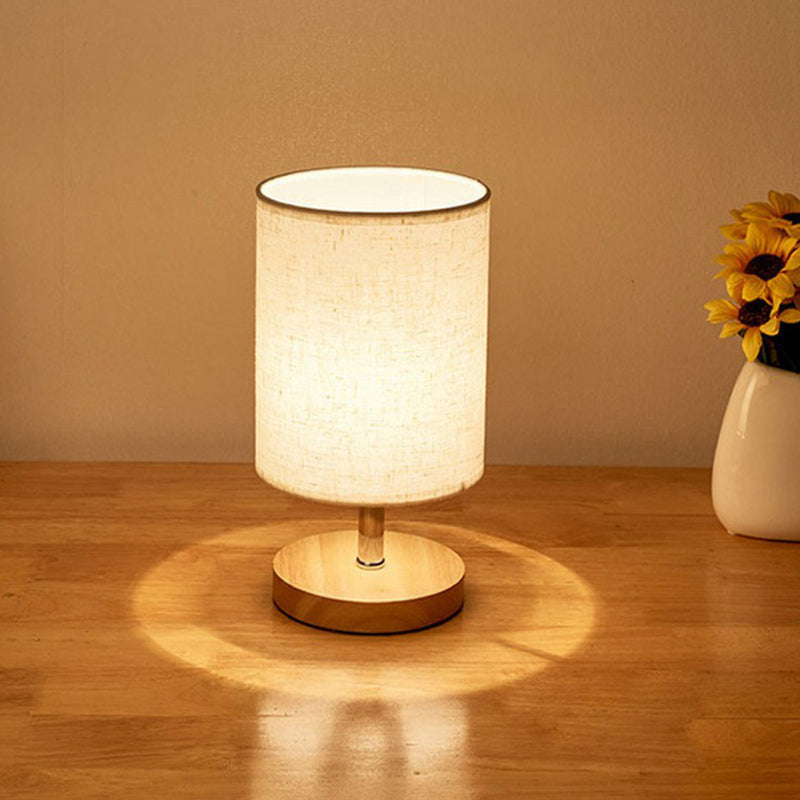 Nattbordslampe med linskjerm og fot i tre, rund eller kvadratisk, Natur og beige