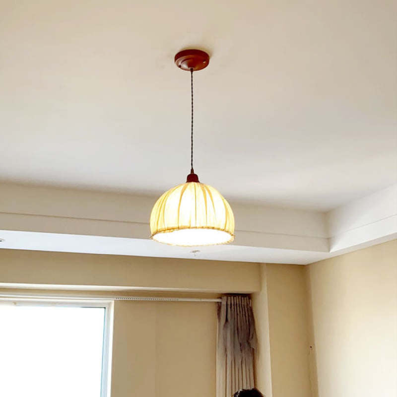 Pendellampe med drapert tekstilskjerm i beige, Beige