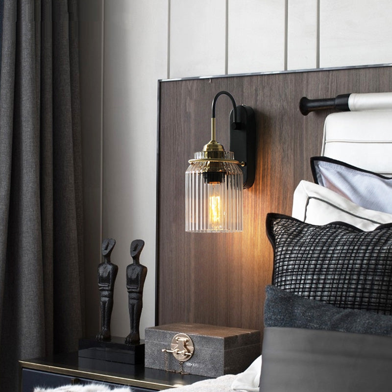 Retro vegglampe med riflet glass i svart og messing, Svart og messing