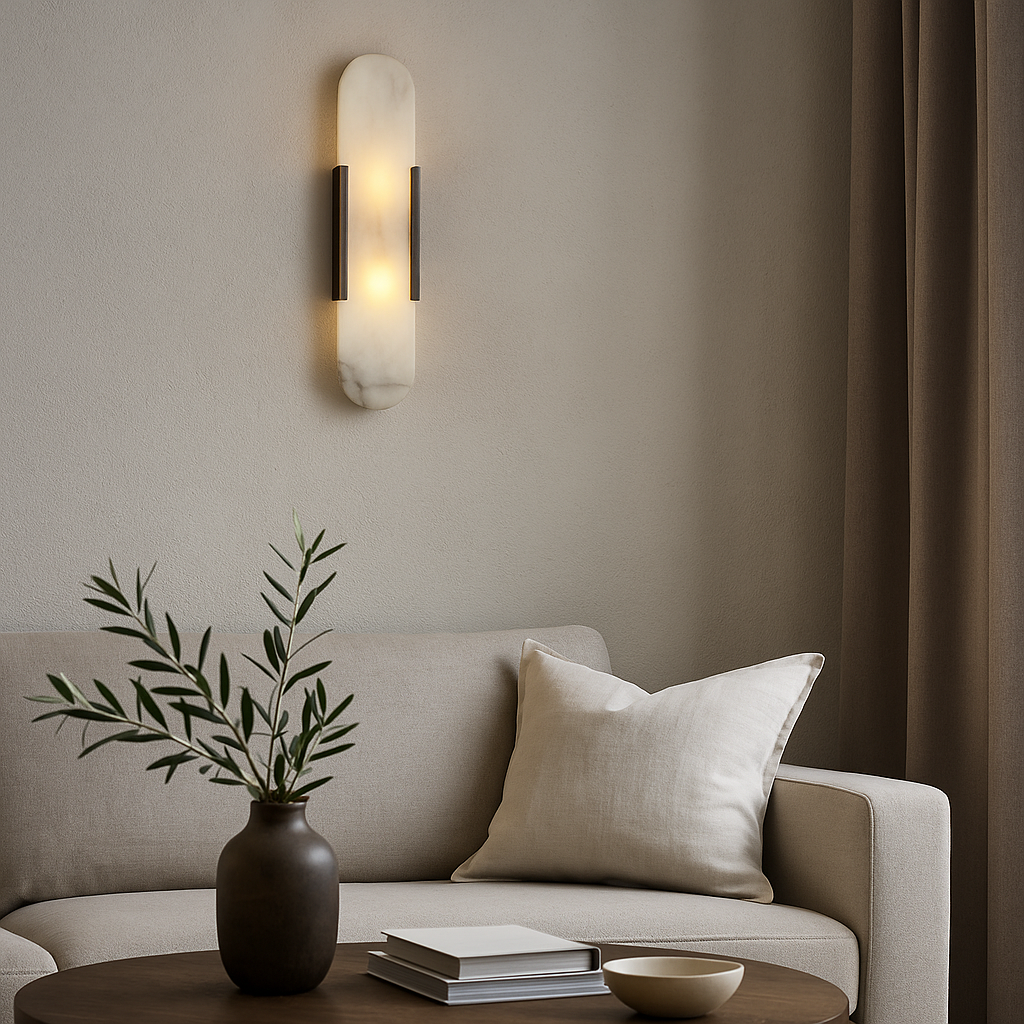 Vegglampe i marmor med oval form og metallramme, Gull, Svart