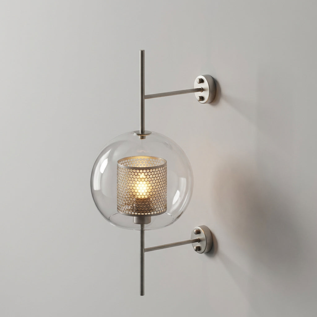 Vegglampe med glass på messingfarget stang, rør eller kule, Gull og klar
