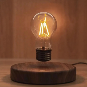Bordlampe med svevende lyspære på rund fot i trekompositt, Mørkt tre og klar
