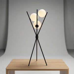 Bordlampe med trefot i sort og tre hvite kuler, Svart og hvit