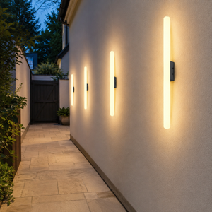 Utendørs vegglampe i aluminium med LED og opp- og nedlys - IP65
