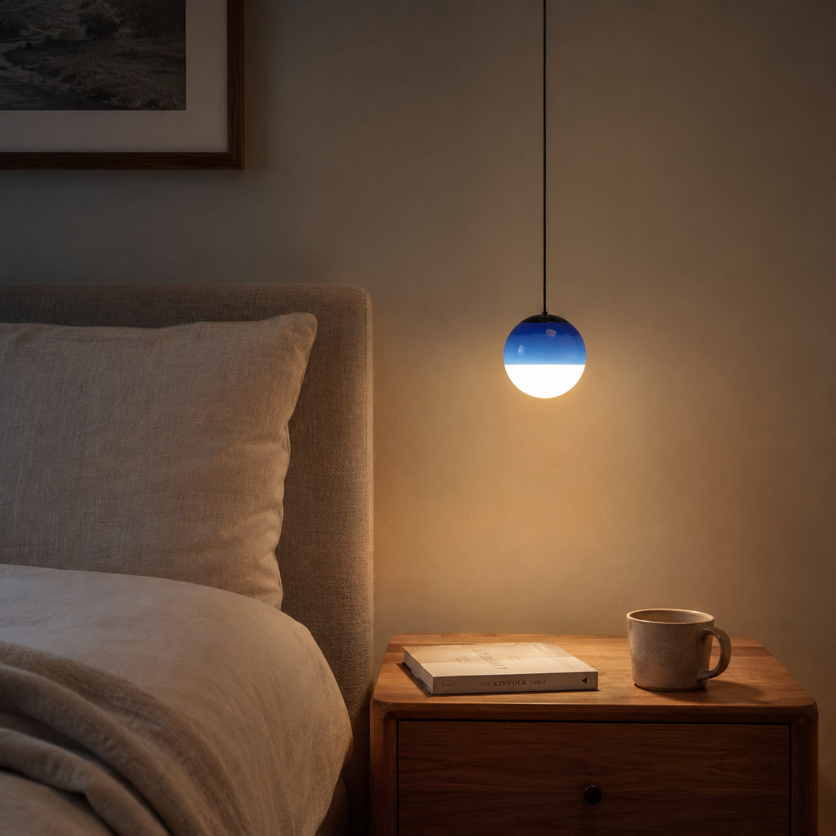 Pendellampe i tonet glass med ombréeffekt
