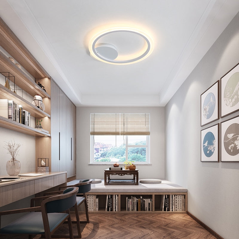 Taklampe med moderne ringdesign i 4 størrelser