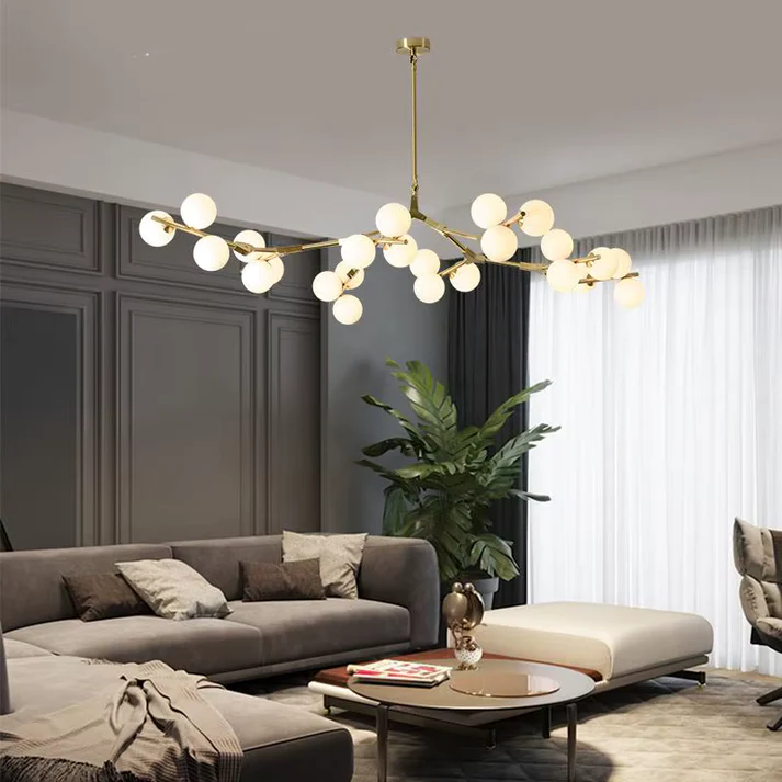 Lysekrone med LED og frostede glasskjermer i gull eller svart