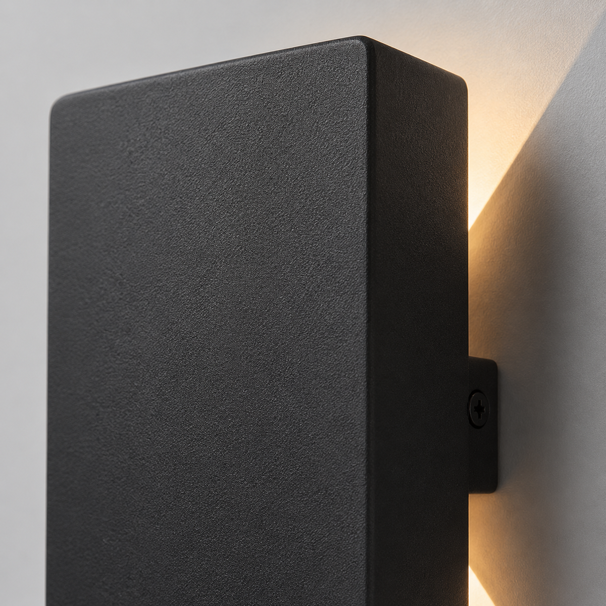 Utendørs vegglampe i aluminium - rektangulær med opp- og nedlys