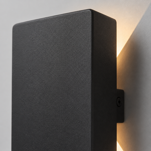 Utendørs vegglampe i aluminium - rektangulær med opp- og nedlys