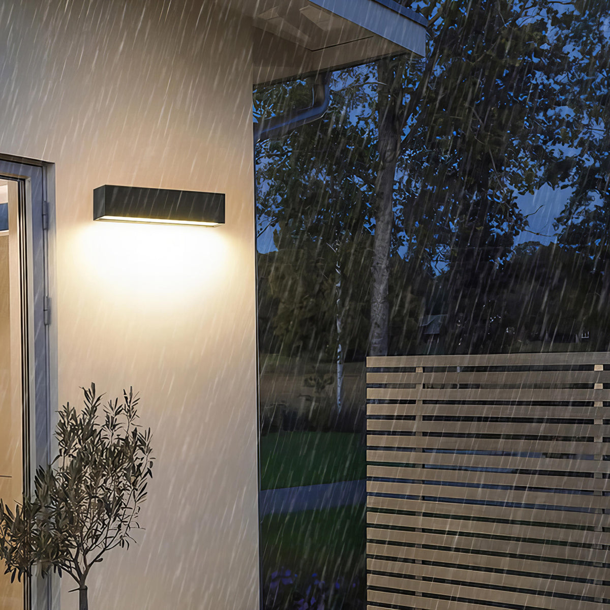 Utendørs vegglampe med smal LED-list i moderne design IP65