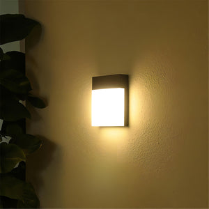 Utendørs vegglampe med LED i moderne firkantet form, 18W