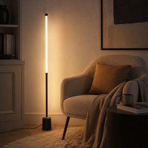 Gulvlampe med LED, justerbar arm og dimbar variant, 140cm
