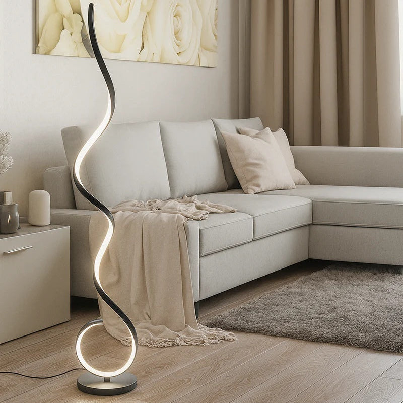 Gulvlampe med LED og skulpturell spiralform, 28 x 133 cm