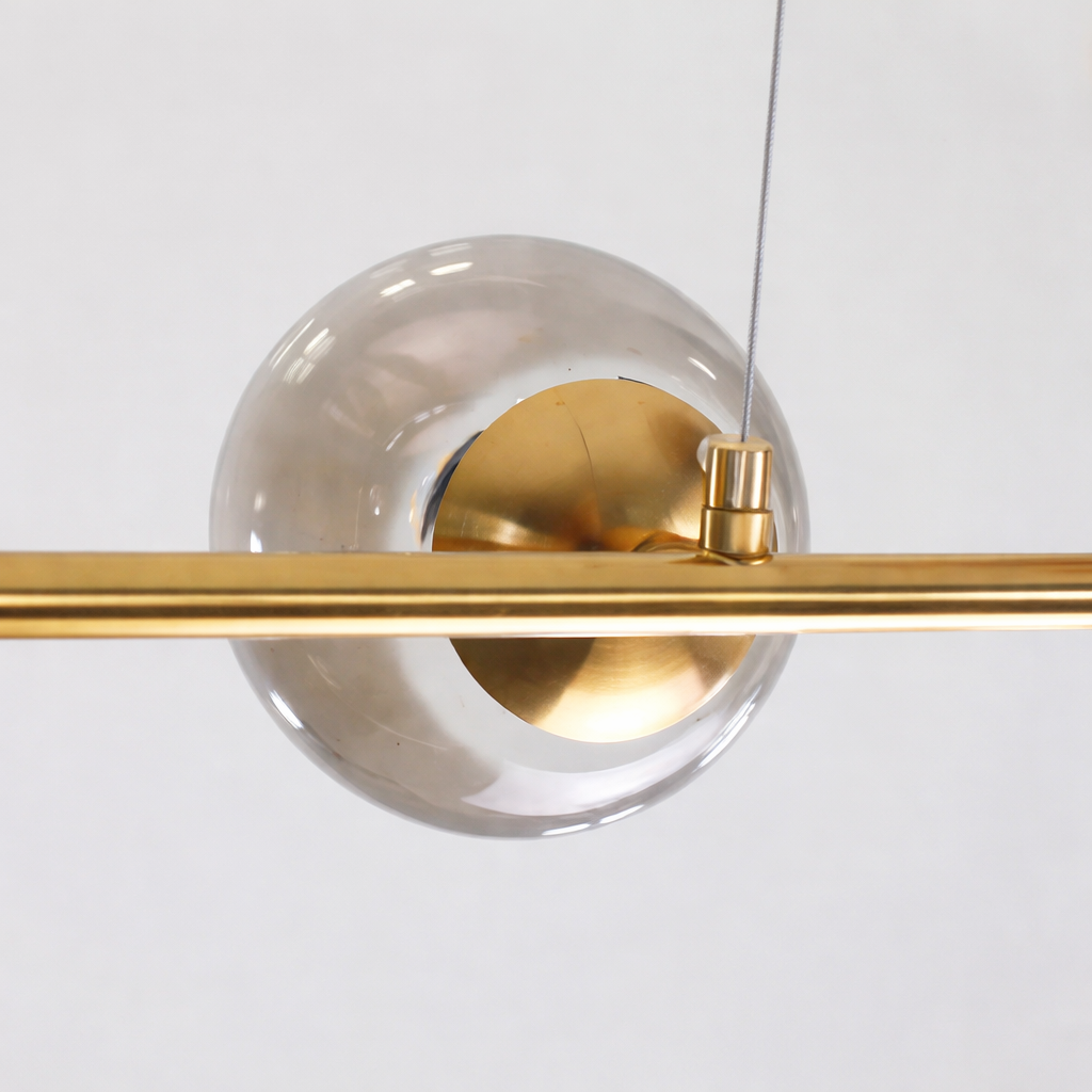Lysekrone med glasskuler - minimalistisk, dimbar pendellampe