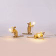Bordlampe med musemotiv i harpiks - art deco-stil med LED
