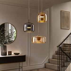 Pendellampe i retrostil med tonet glass og gullfarget metall