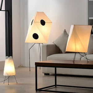 Gulvlampe med LED - japanskinspirert minimalistisk design