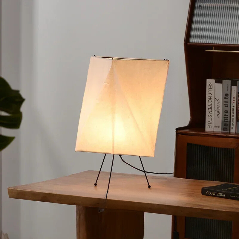 Gulvlampe med LED - japanskinspirert minimalistisk design