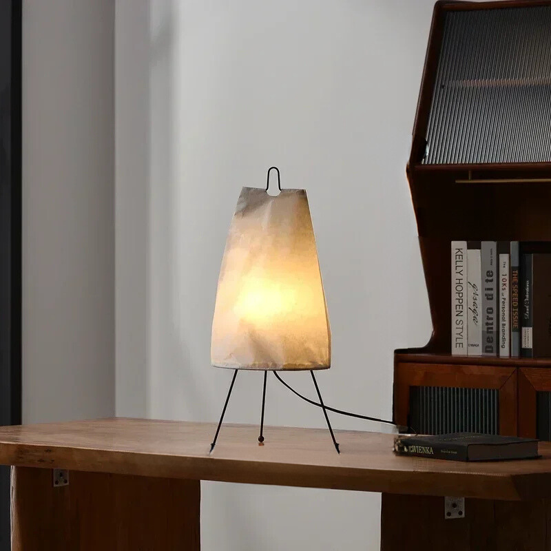 Gulvlampe med LED - japanskinspirert minimalistisk design