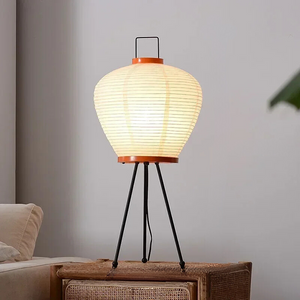 Gulvlampe med LED - japanskinspirert minimalistisk design