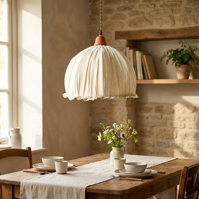 Pendellampe med drapert tekstilskjerm i beige, Beige