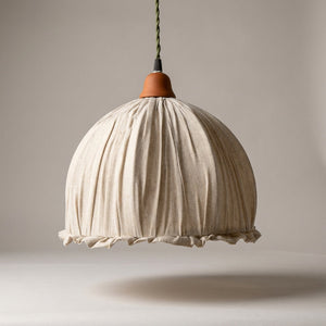 Pendellampe med drapert tekstilskjerm i beige, Beige