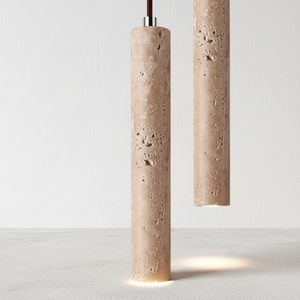 Pendellampe med smal sylinder i travertinoptikk, Sandbeige