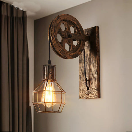 Retro vegglampe med trinse og metallbur i industristil, Antikk bronse