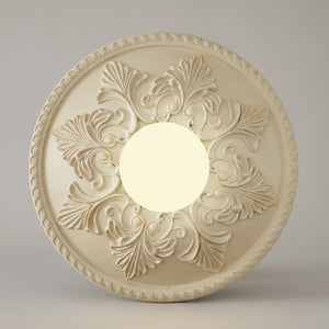 Rund vegglampe med ornamentert ramme og opalglass, Kremhvit