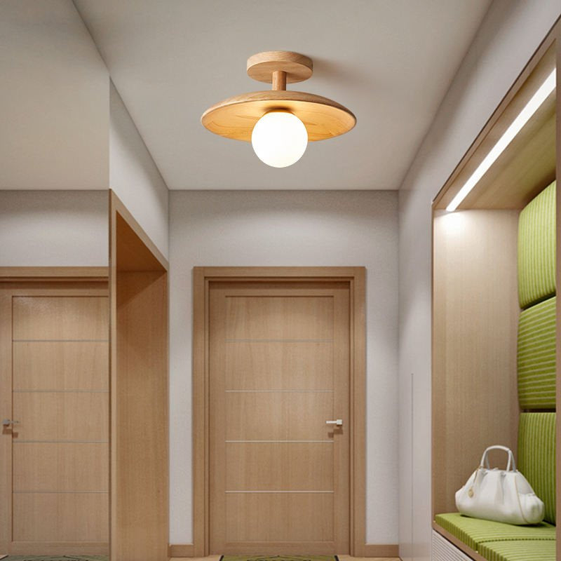 Taklampe i japansk stil med trefat og hvit kule, Natur og hvit