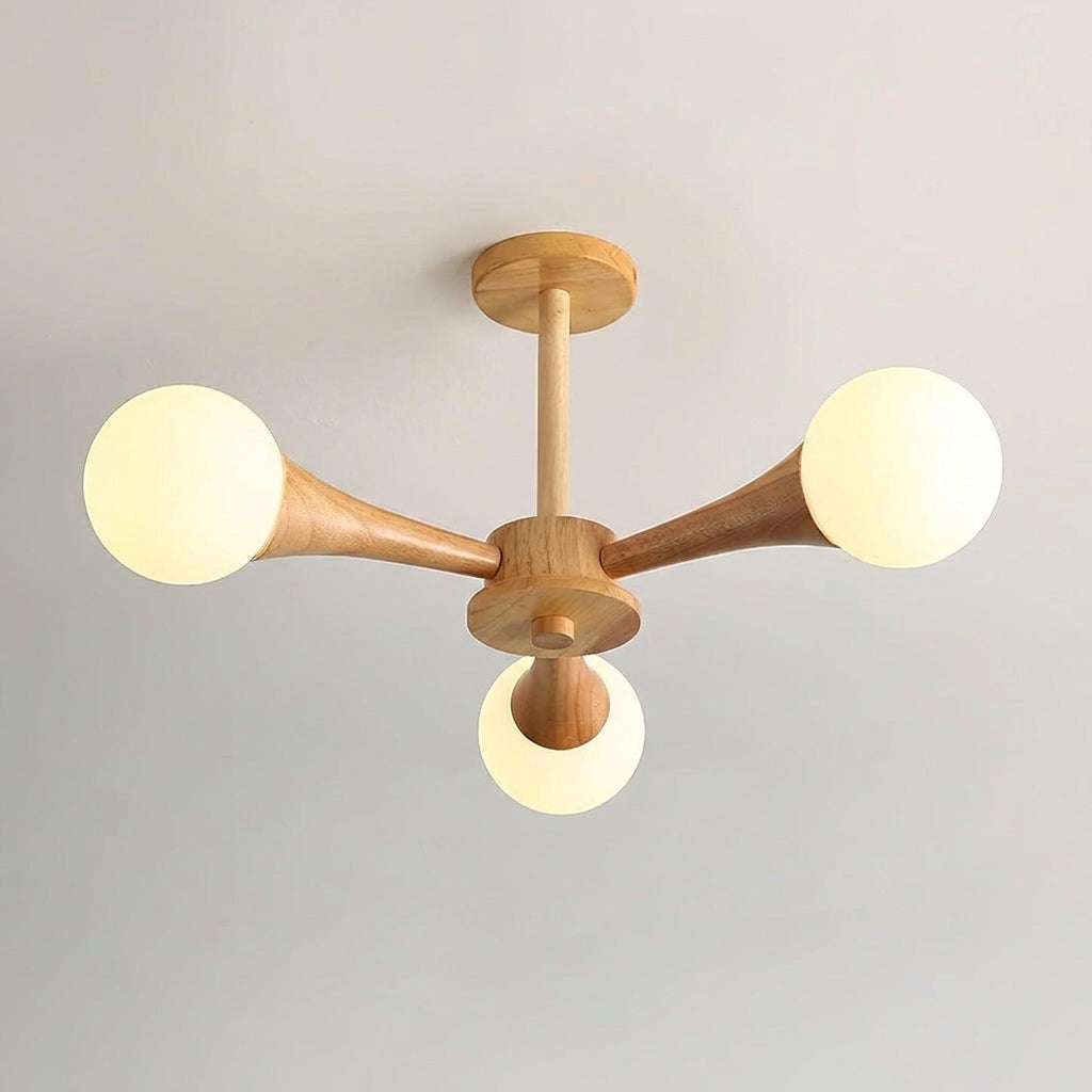 Taklampe i tre med armer og hvite kuler i glass, Natur og hvit