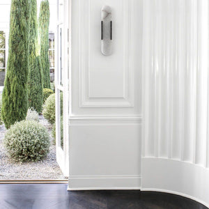 Vegglampe i marmor med oval form og metallramme, Gull, Svart