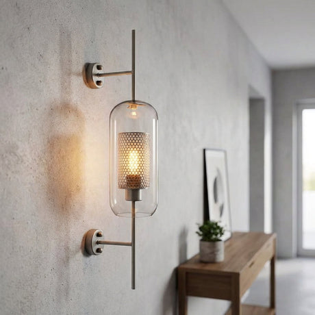 Vegglampe med glass på messingfarget stang, rør eller kule, Gull og klar