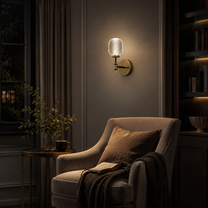Vegglampe med krystallakryl og arm i messingfarge, Messing og klar